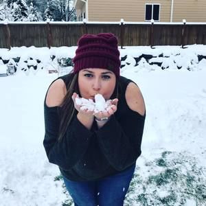 Meet your Posher, Lauren